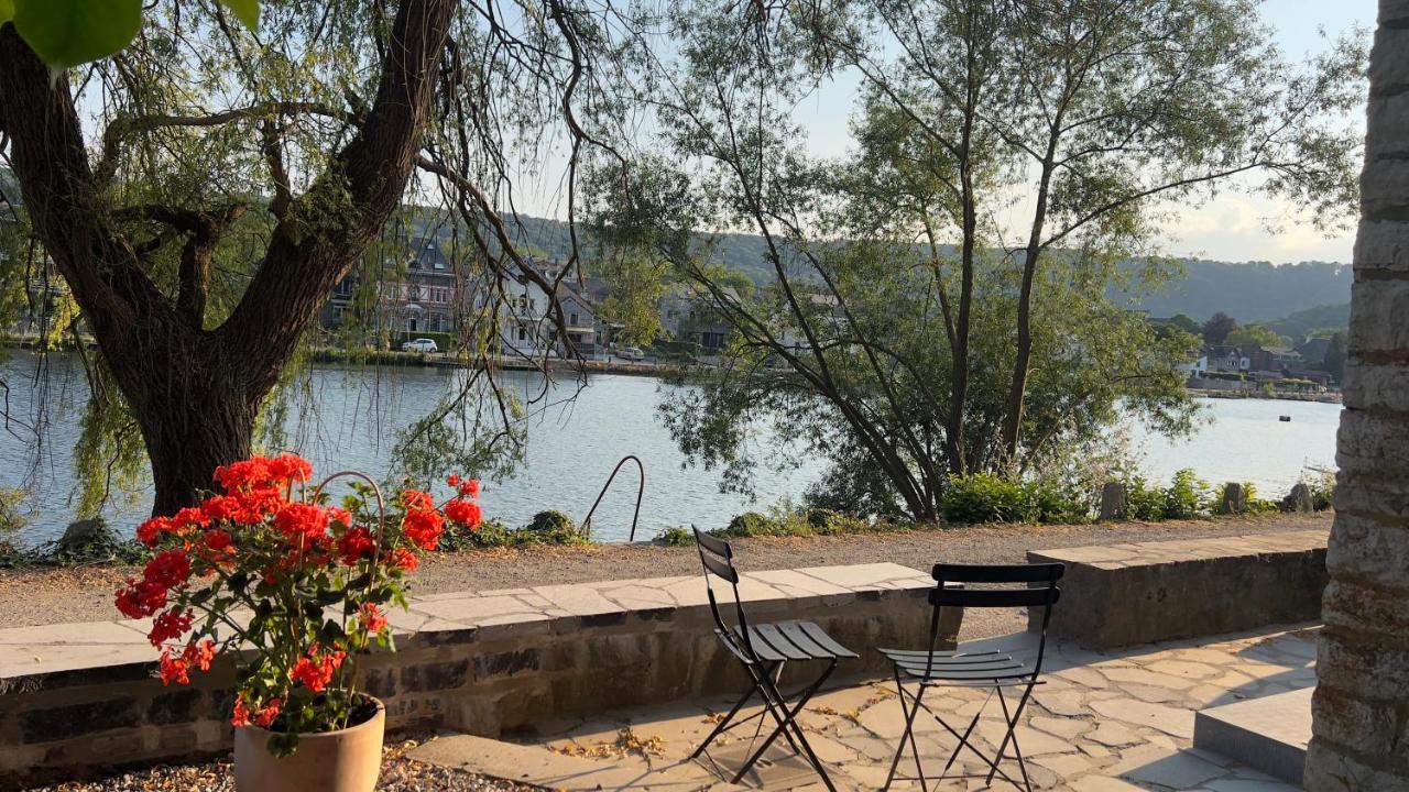 Pieds Dans L'Eau Private Wellness Bordure De Meuse Villa Lustin Екстериор снимка