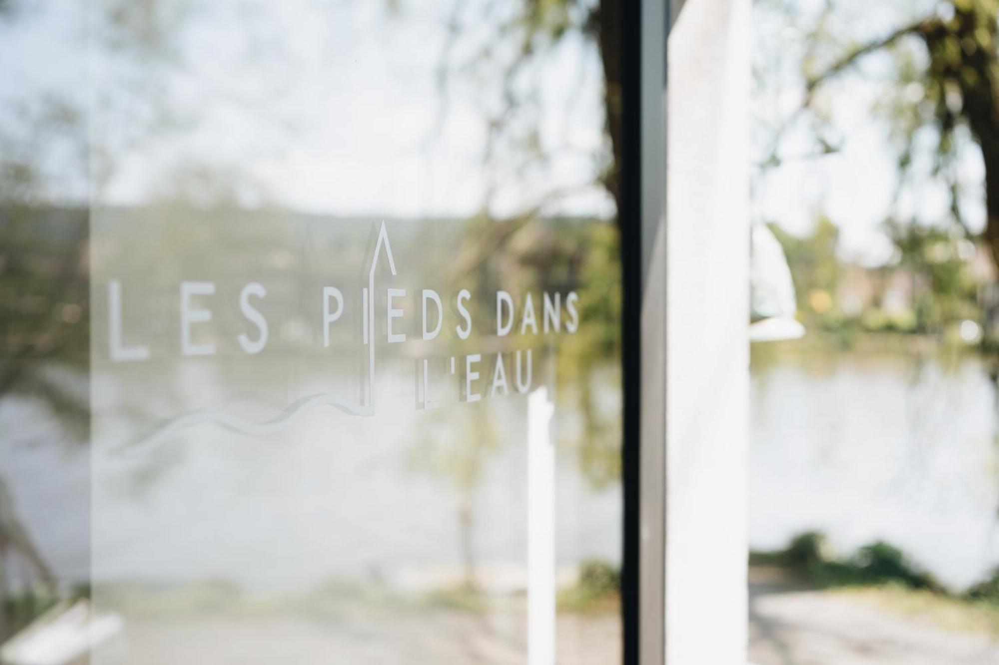 Pieds Dans L'Eau Private Wellness Bordure De Meuse Villa Lustin Екстериор снимка